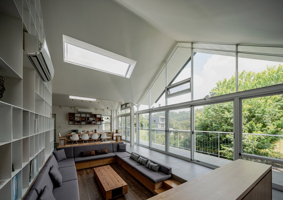 Under the roof House by Emerge Architects