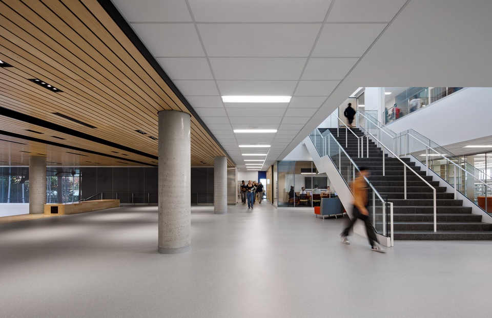 ecole secondaire du bosquet by msdl architectes
