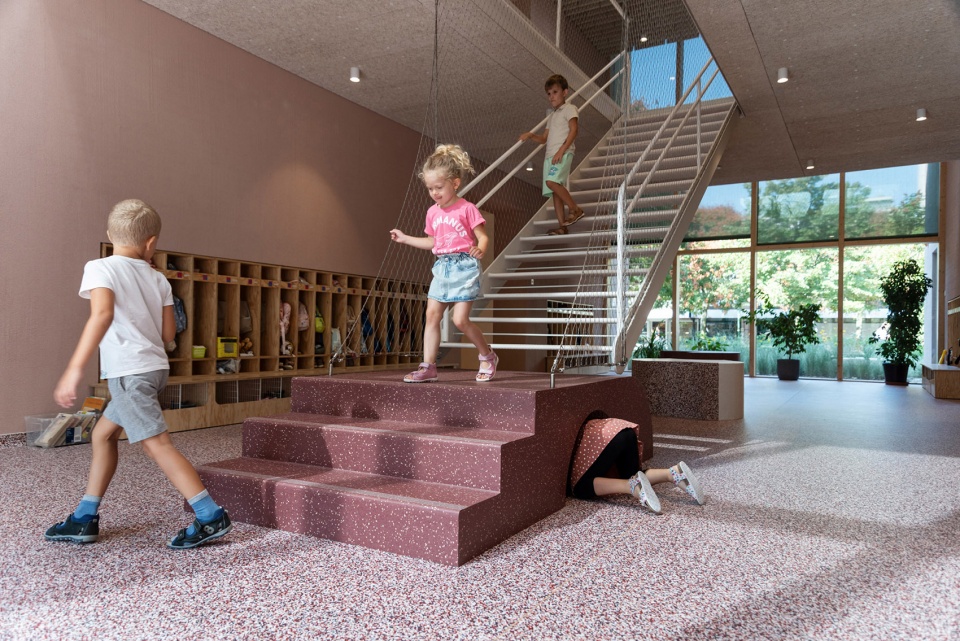 gyongyszem kindergarten by archikon architects