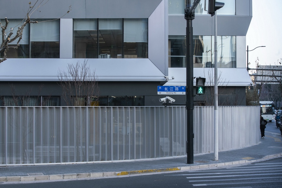 kms technology center by atelier archmixing