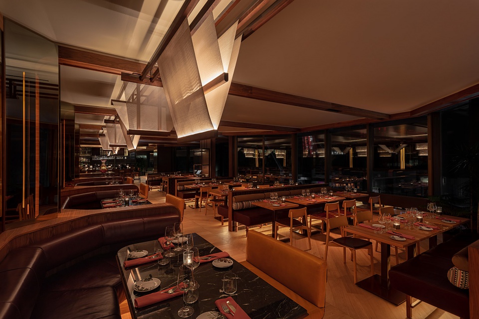 hilton doubletree fb spaces by atelier zebulon perron
