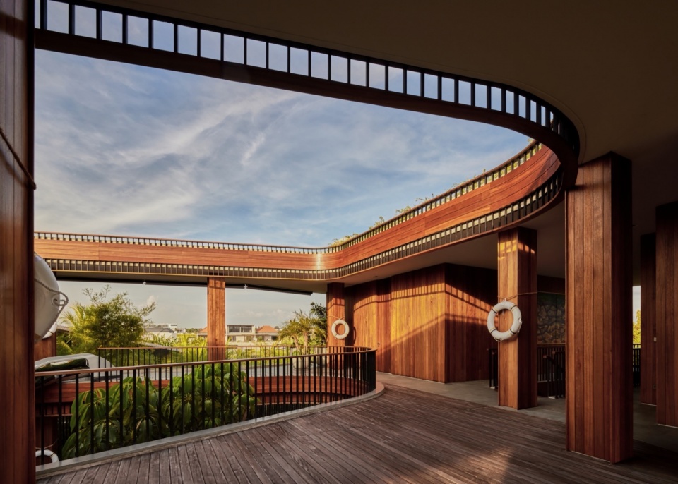 Akashi Residence by Alexis Dornier
