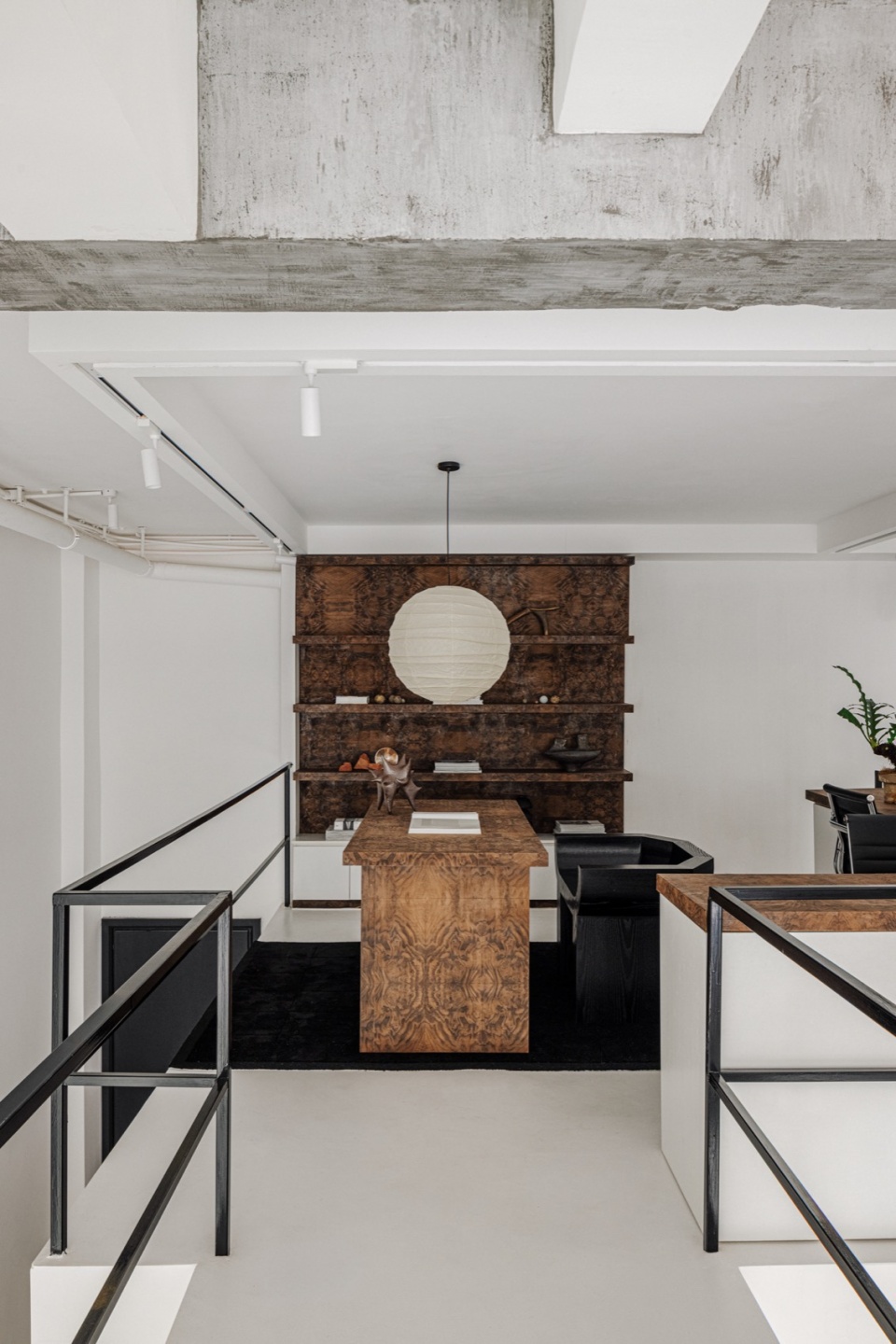 Arigatou Art Space by NOTHING DESIGN