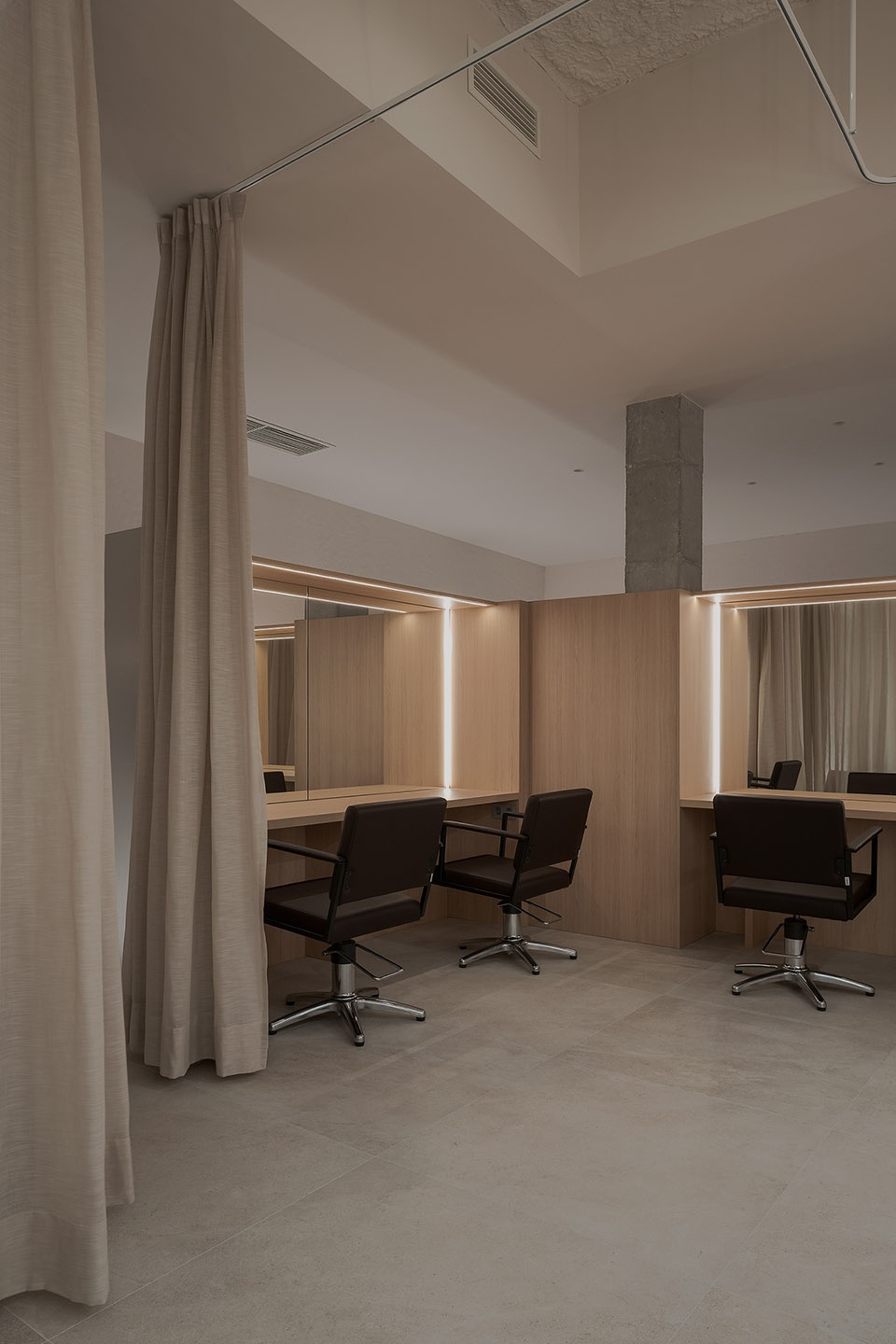 carlos pons beauty center by nan arquitectos