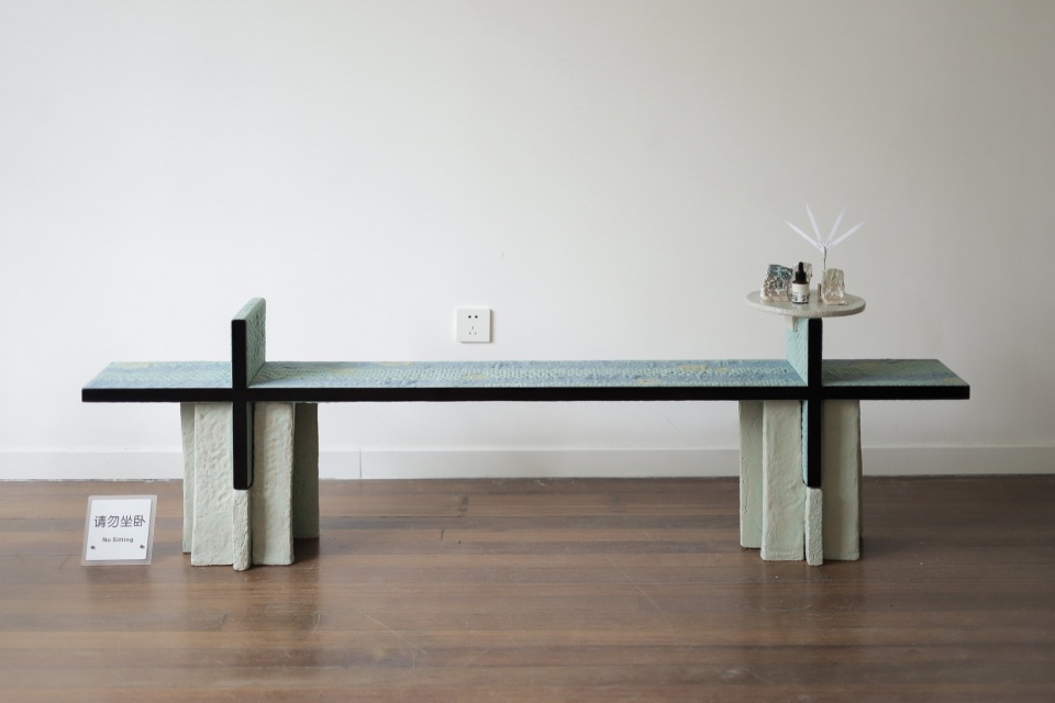 39 3440 unheimlicher Korper uncanny body furniture design group exhibition Shanghai