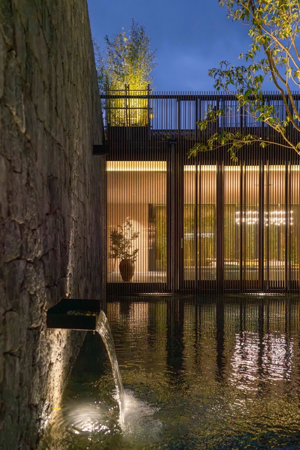 CASA NGULUKO Lijiang by Li Xiaodong Atelier