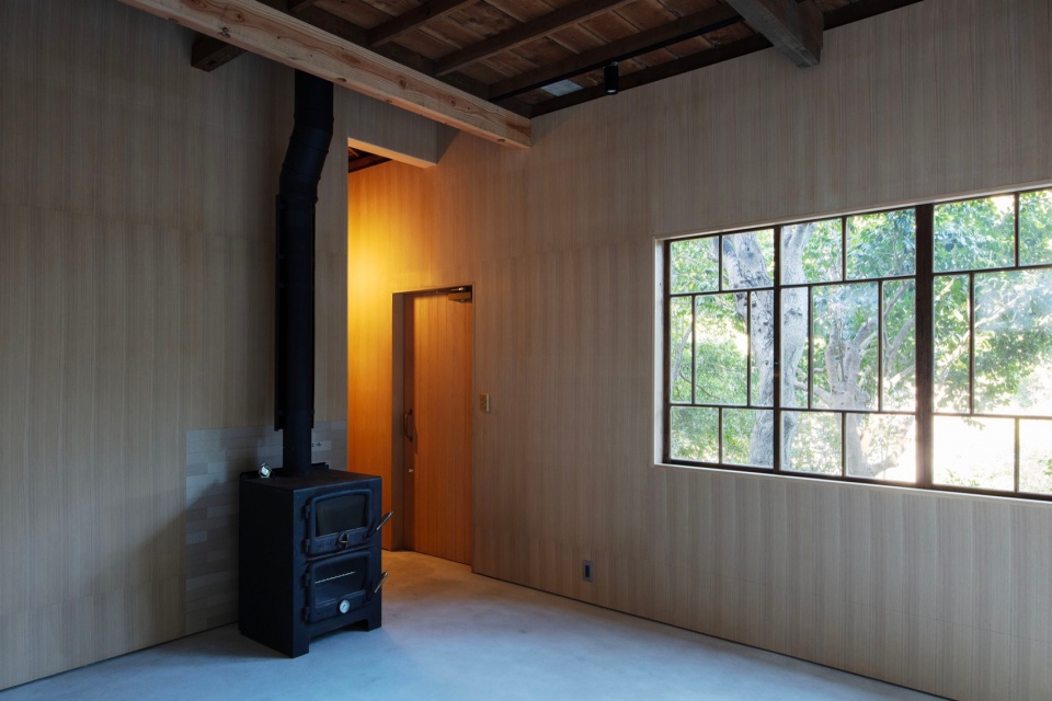 Atelier in Kamakura by YUJI OKITSU