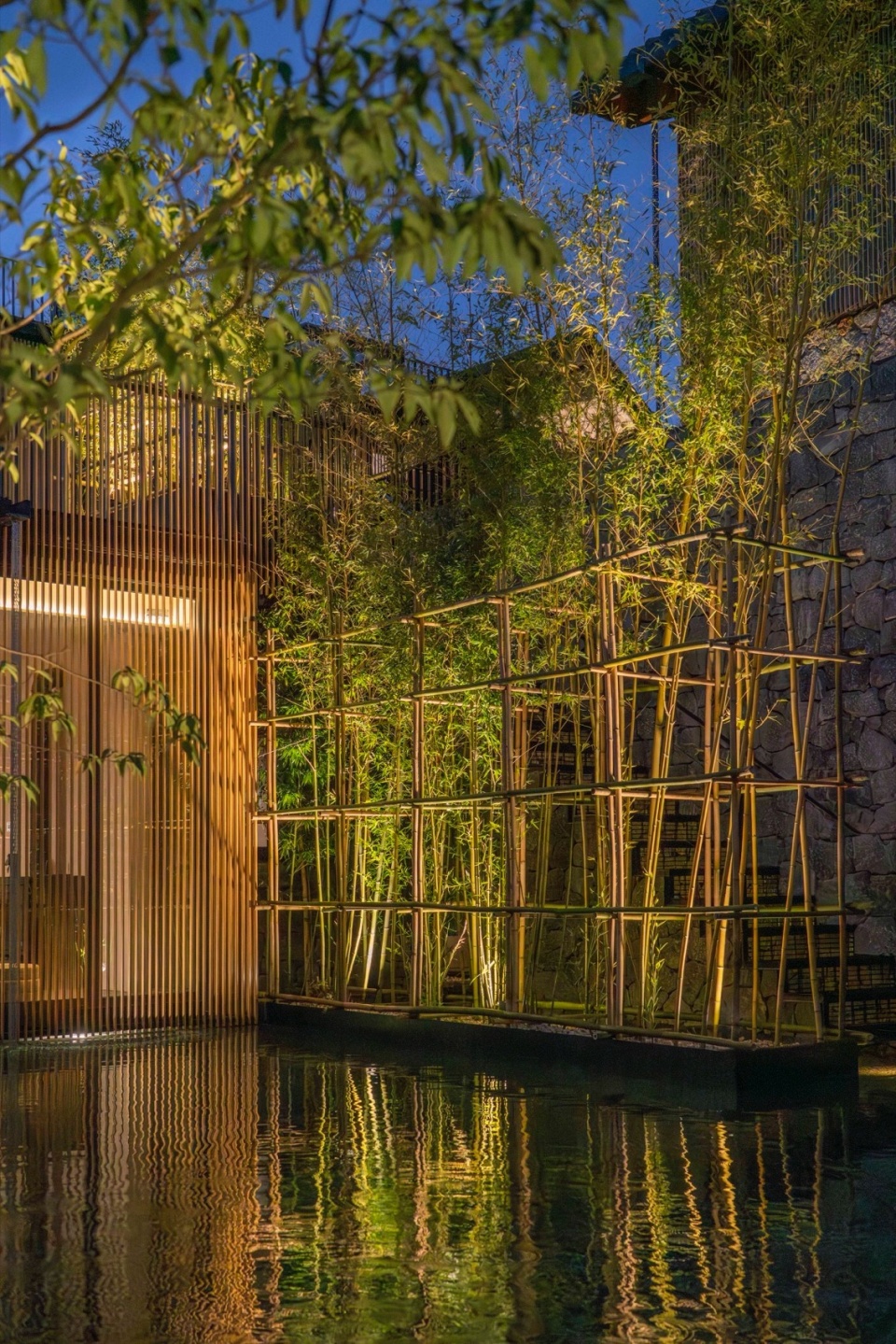 CASA NGULUKO Lijiang by Li Xiaodong Atelier