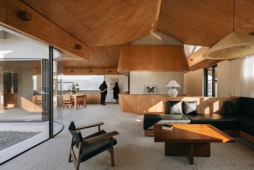 House of Cross by chaoffice