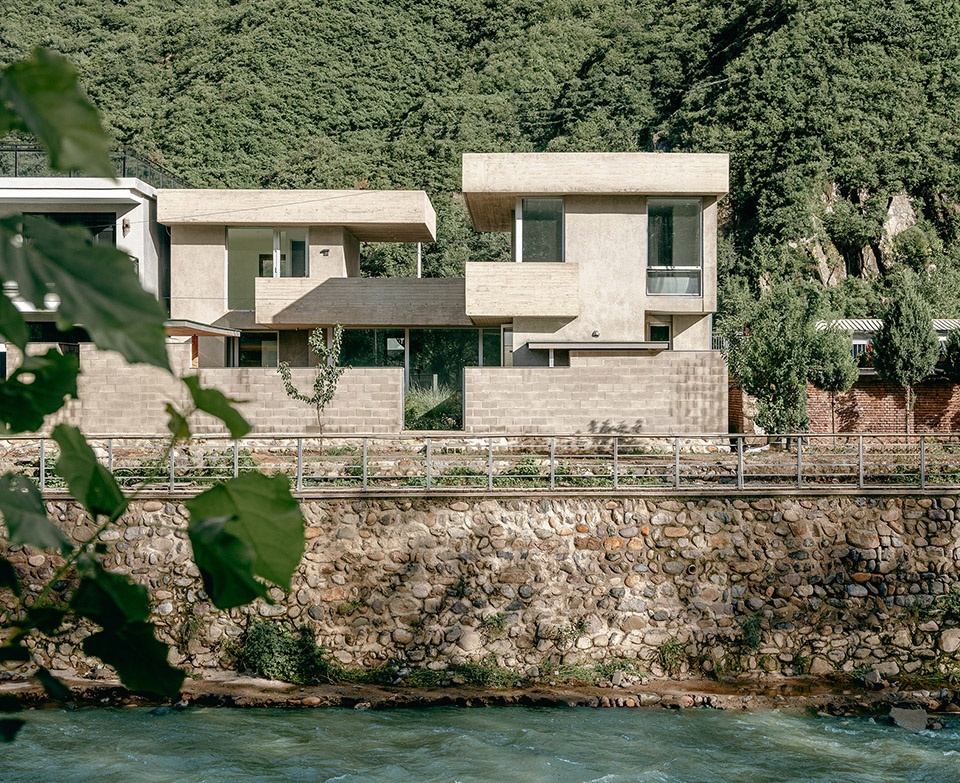 riverside house by xian architects