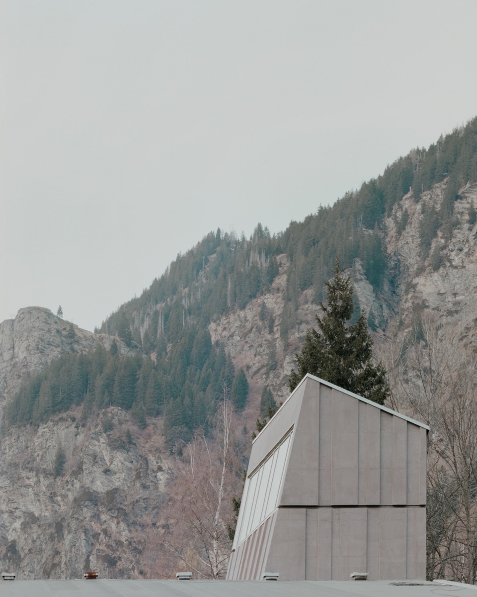 Spluga Climbing Gym by ES arch