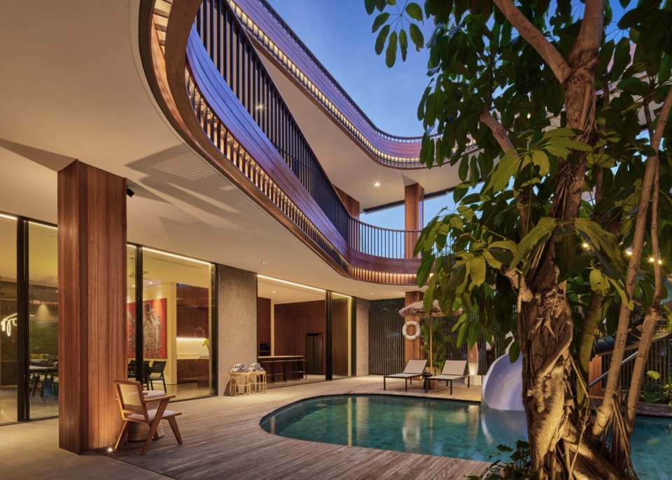 Akashi Residence by Alexis Dornier