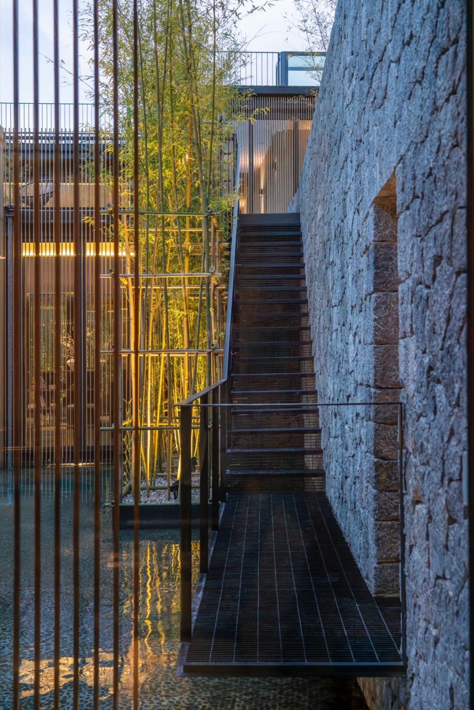 CASA NGULUKO Lijiang by Li Xiaodong Atelier