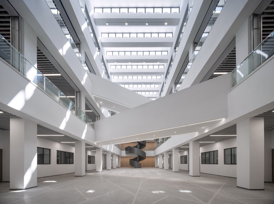 Taiyuan Normal University Teacher Education Training Center by Architectural Design Research Institute of SCUT Taozhi Studio