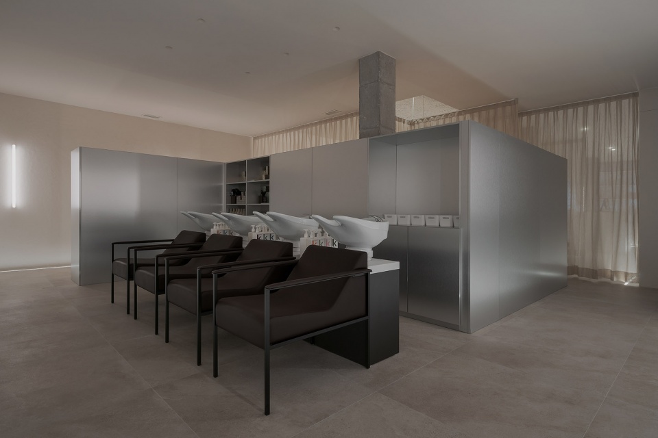 carlos pons beauty center by nan arquitectos