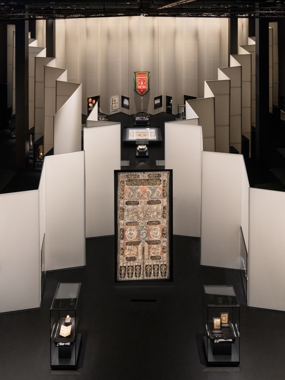 THE 2025 ISLAMIC ARTS BIENNALE AND ALL THAT IS IN BETWEEN OPENS IN JEDDAH