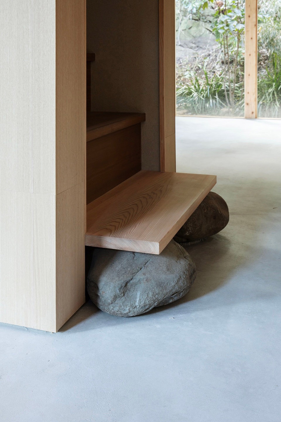 Atelier in Kamakura by YUJI OKITSU