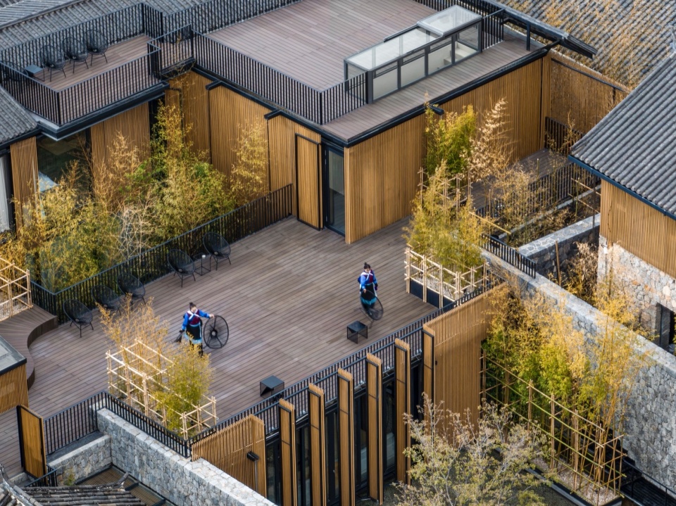 CASA NGULUKO Lijiang by Li Xiaodong Atelier