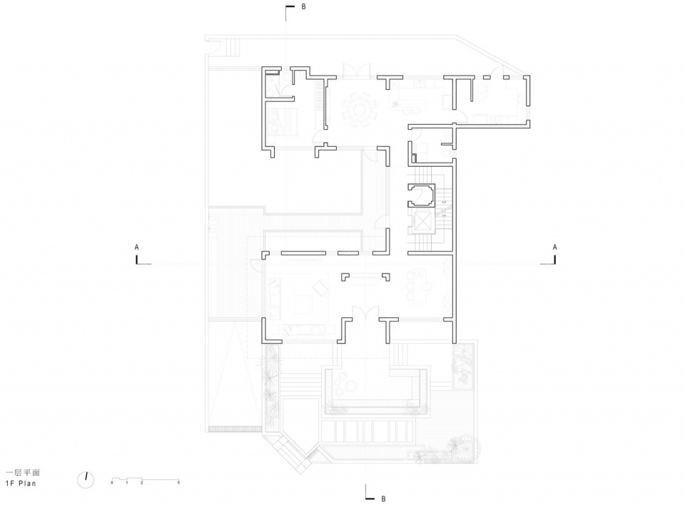 Courtyard House by TEDO