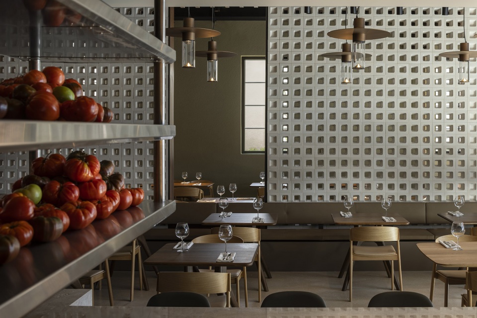 malka restaurant by kimmel eshkolot architects