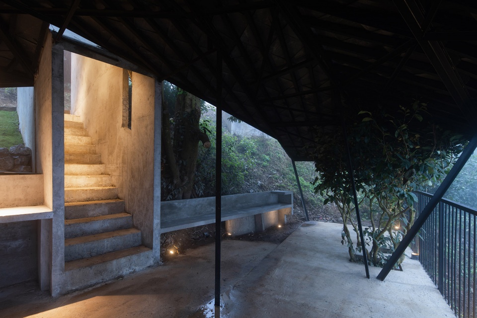 scenic restroom in dali wuliang mountain by kongxiangwei studio