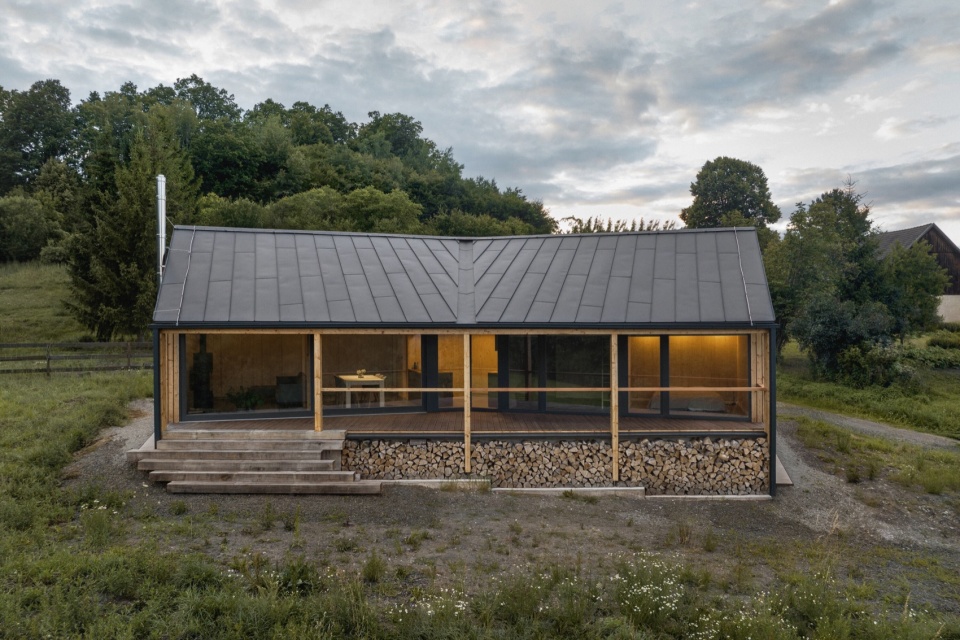 Weekend House in Bohemian Paradise by NEW HOW architects