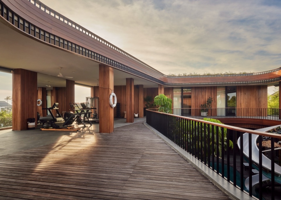 Akashi Residence by Alexis Dornier