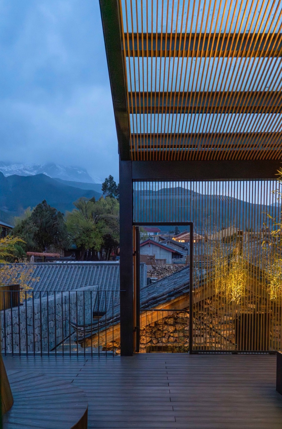 CASA NGULUKO Lijiang by Li Xiaodong Atelier 7wm