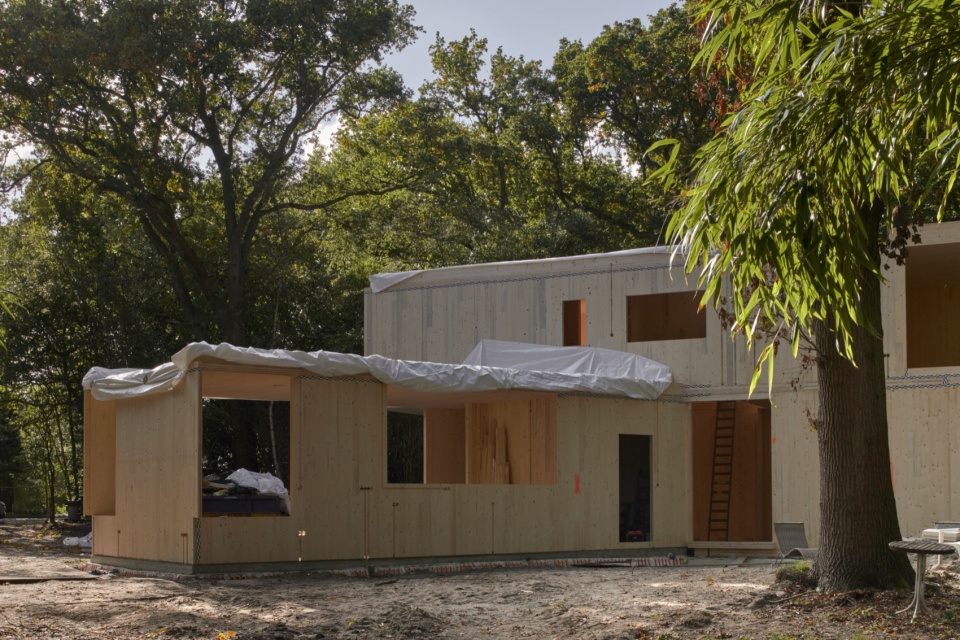 Forest House Oostvoorne by Kumiki Architecture