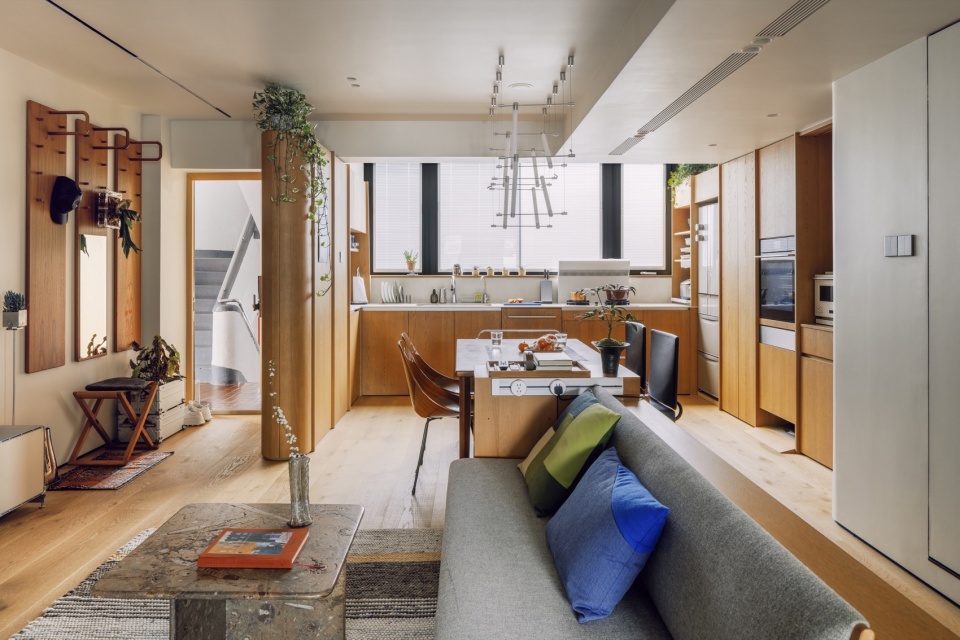 Narratives of Balanced Spaces