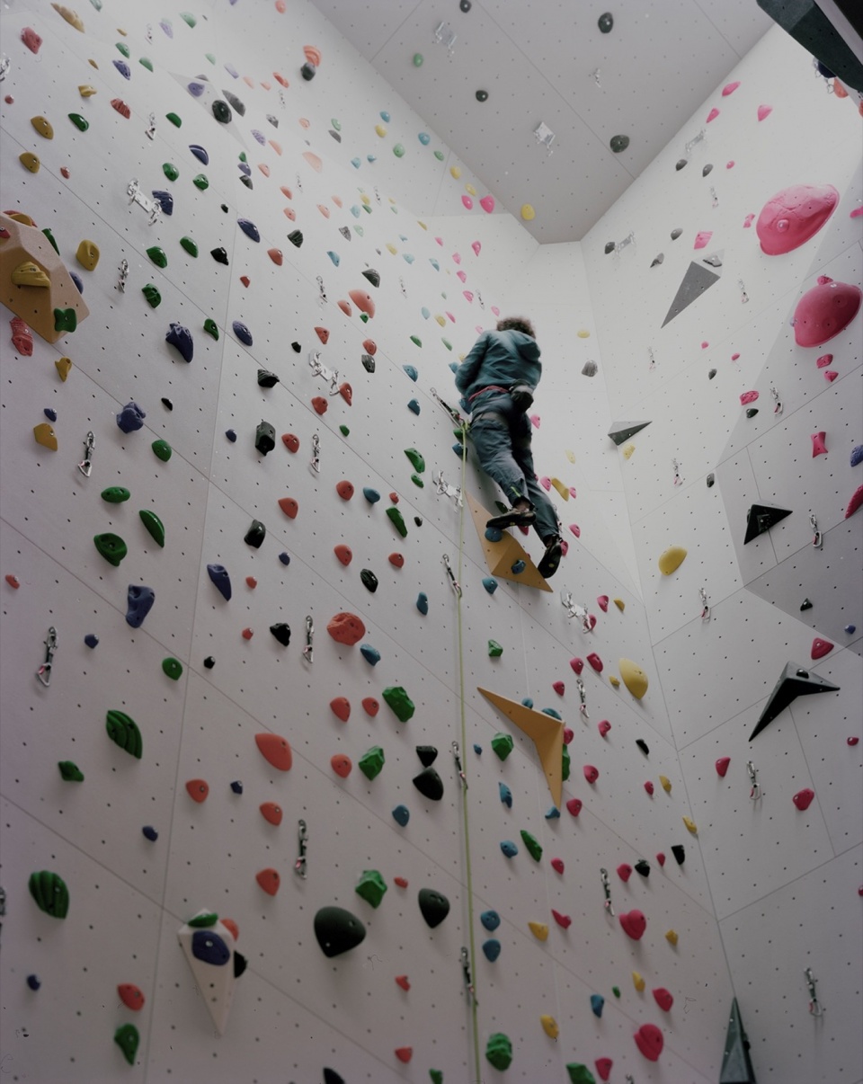 Spluga Climbing Gym by ES arch