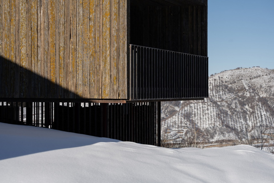 aum cabins amid mountainscape in kazakhstan by arthur kariev architects
