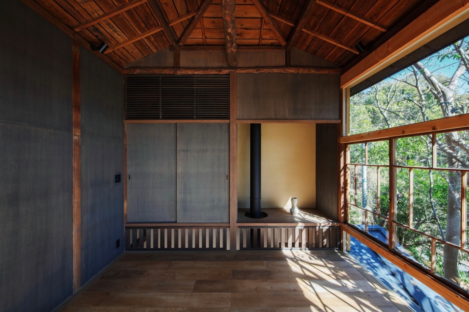 Atelier in Kamakura by YUJI OKITSU