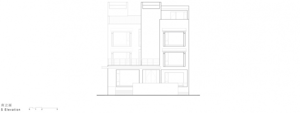 Courtyard House by TEDO