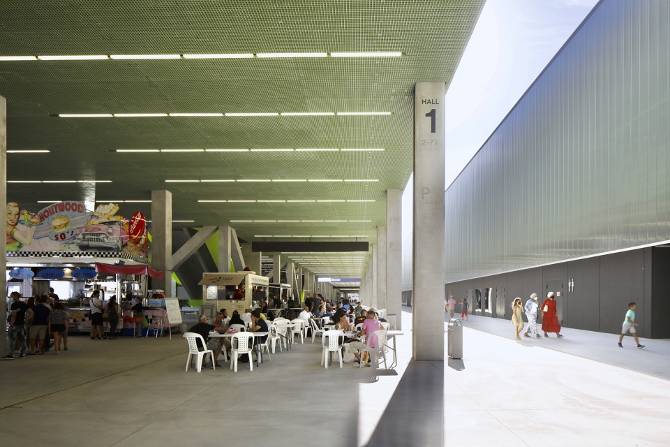 meett toulouse exhibition and convention centre by oma