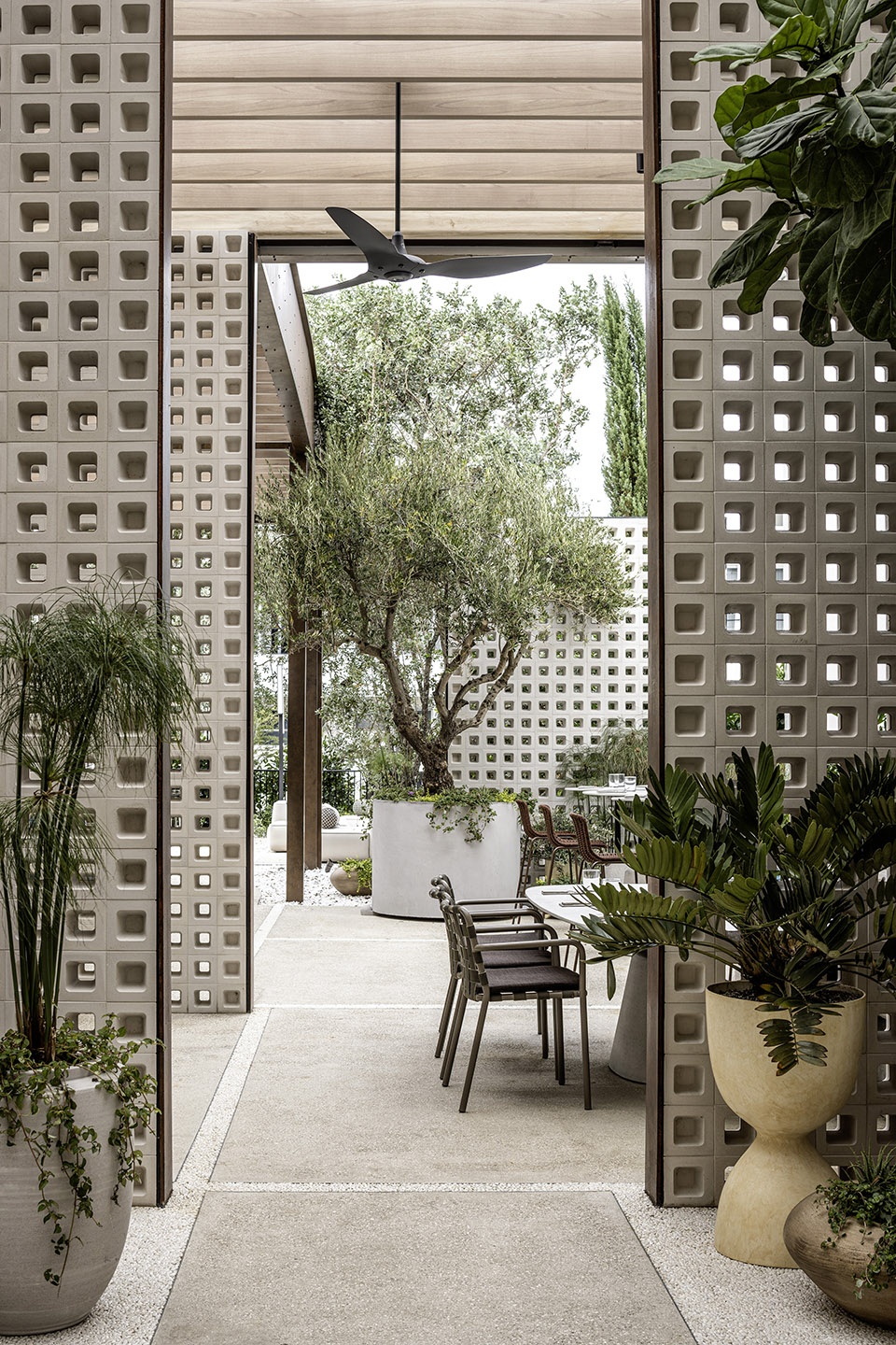 malka restaurant by kimmel eshkolot architects