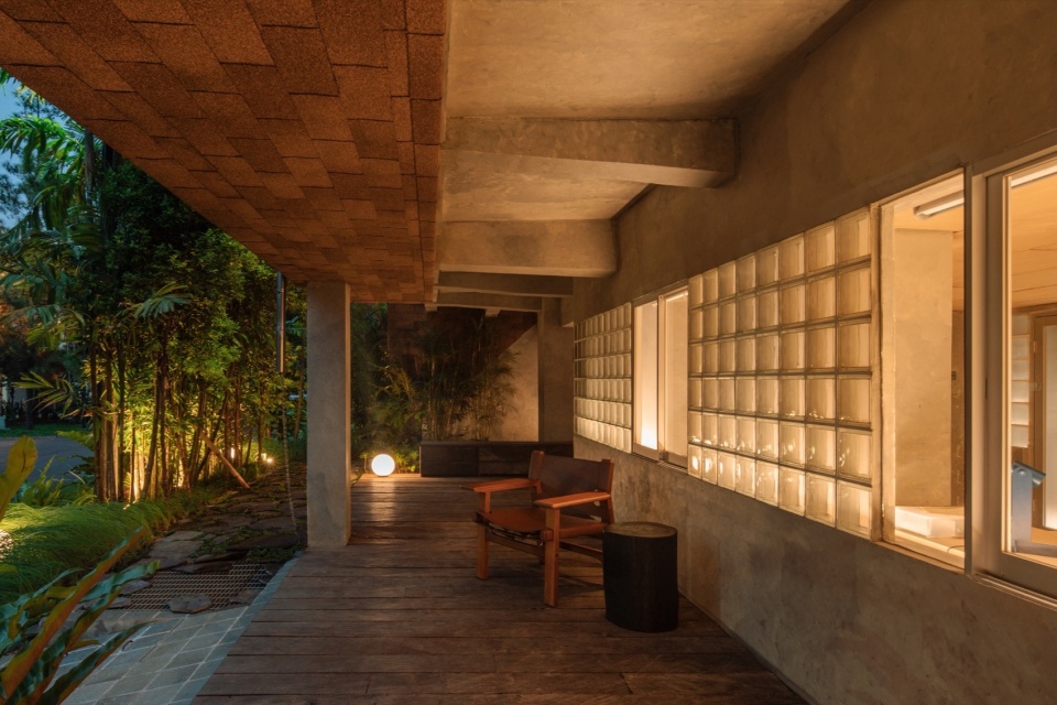 Attic Above Garden by RAD ar
