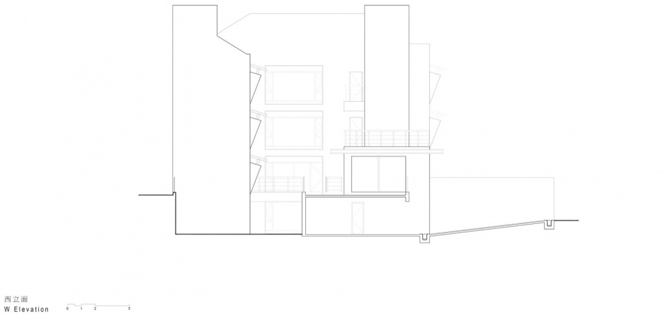 Courtyard House by TEDO