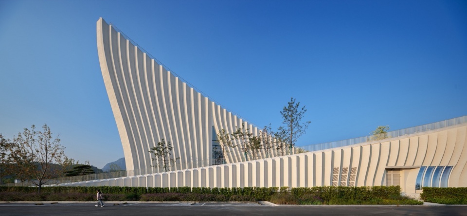 Sunner Museum by Atelier Alter Architects