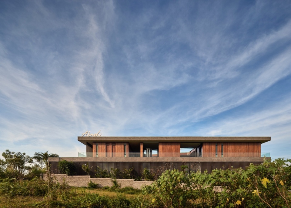 Akashi Residence by Alexis Dornier