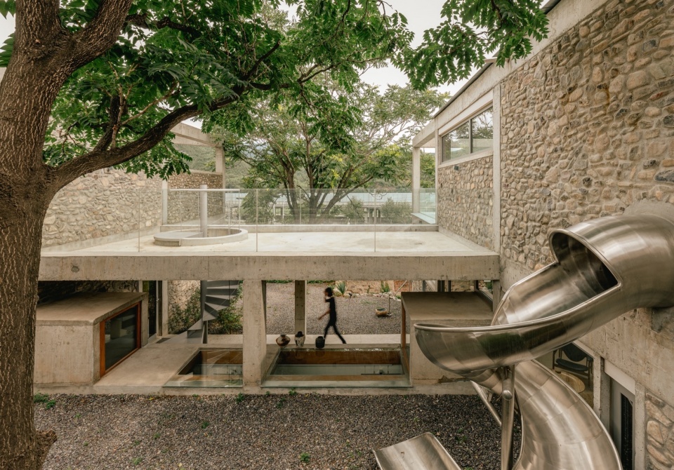 House of Bluff Beijing by chaoffice
