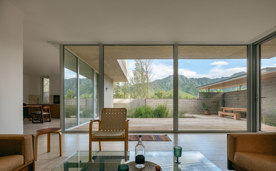 riverside house by xian architects