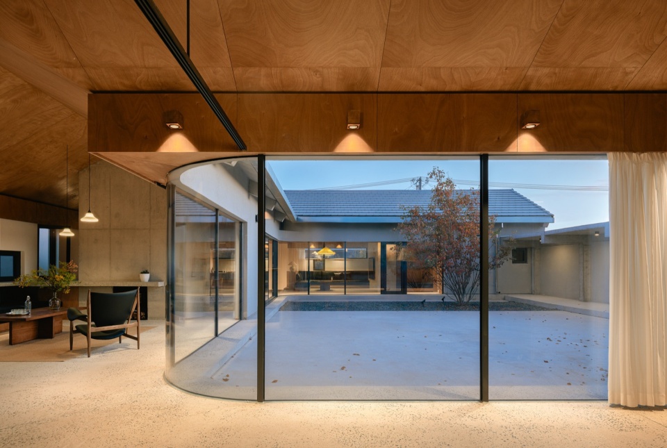 House of Cross by chaoffice