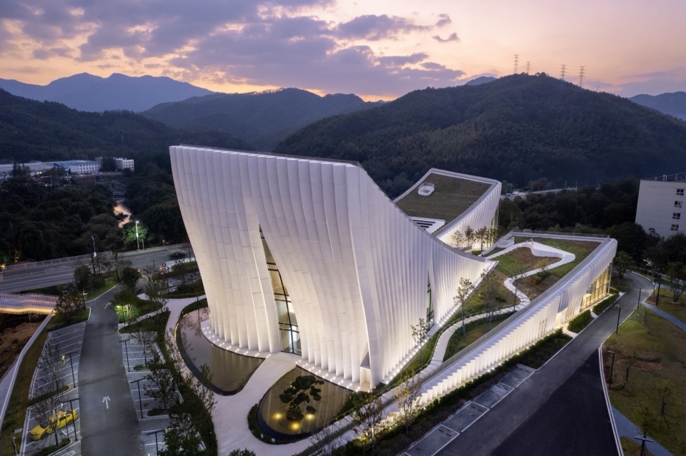 Sunner Museum by Atelier Alter Architects