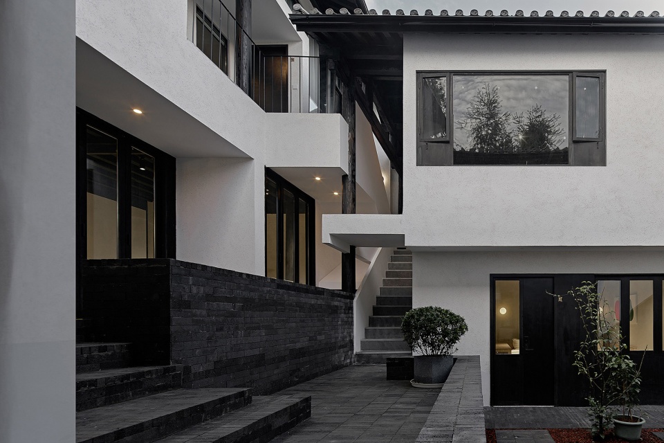 Tengchong Courtyard Jiarchitects