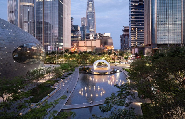 Public Water Pool Renovation in Shenzhen Nanshan Commercial and Cultural Center District by eLandscript Studio