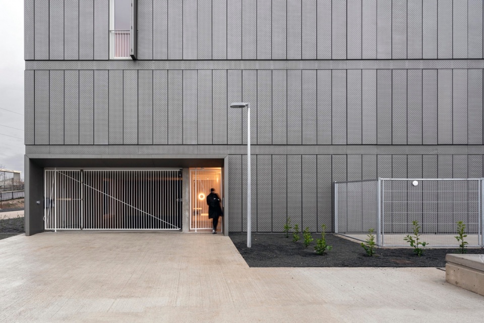 AZUCARERA HOUSING by FRPO Rodriguez Oriol