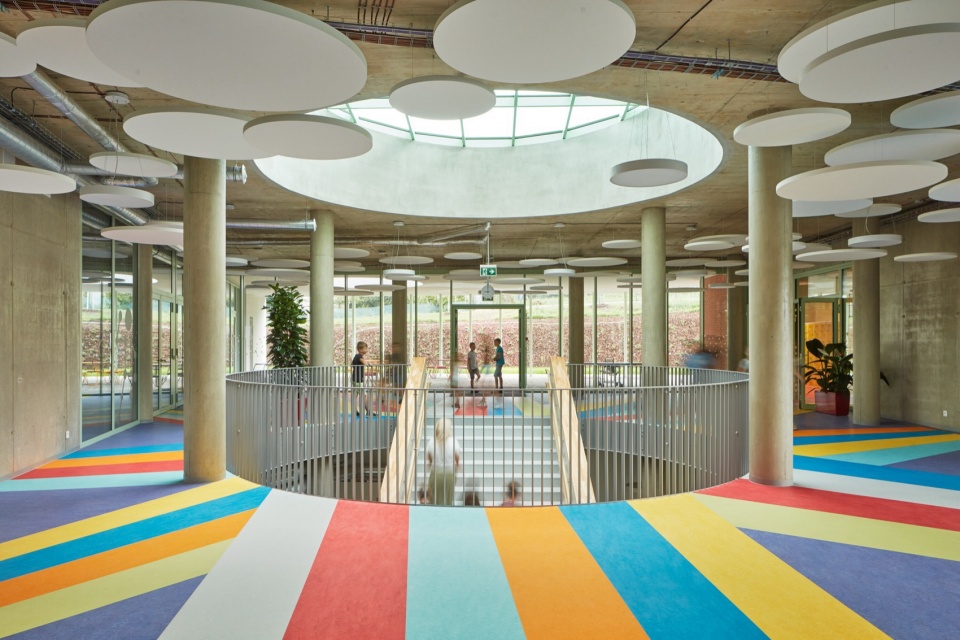 Fric Brothers Elementary School by ATELIER 6