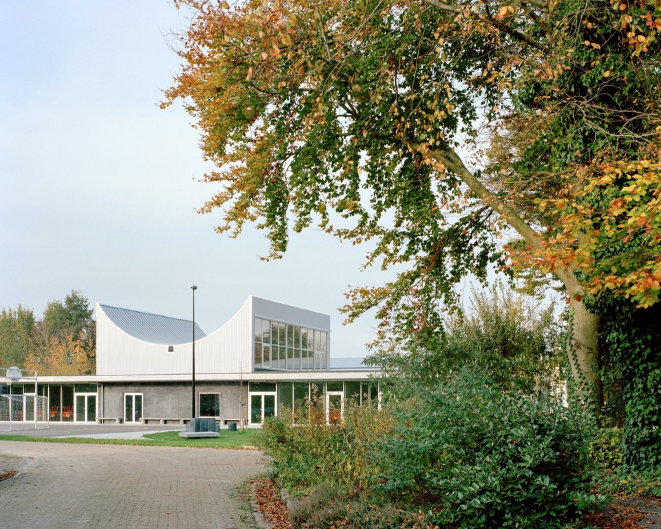 Templeuve School by CENTRAL