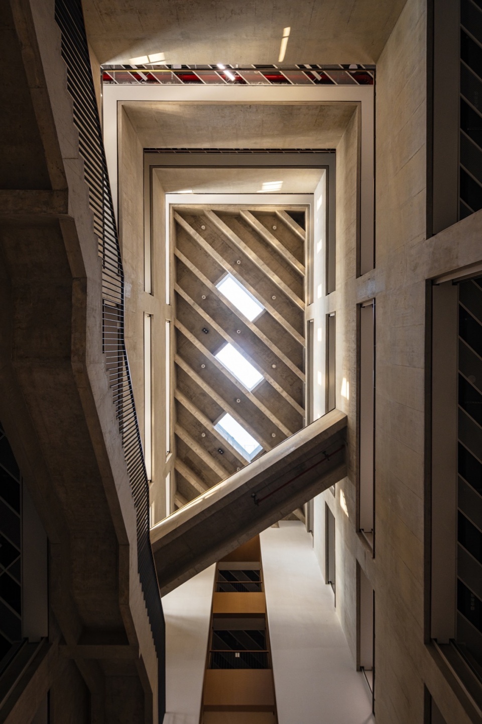 Yijia Building of Tongji University Students Activity Center in Jiading Campus by ongji Architectural Design Group Co. Ltd ATELIER LPLUS